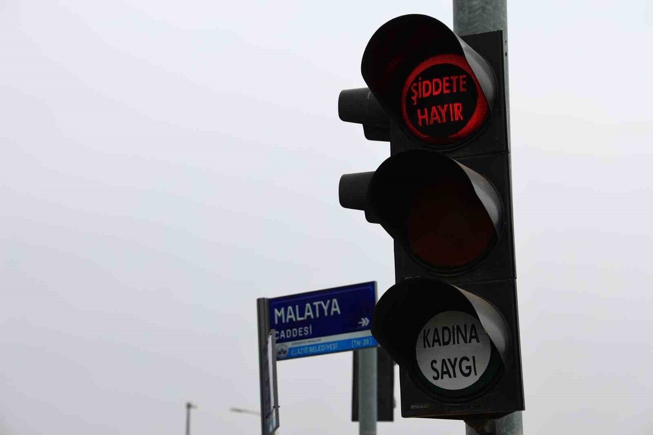 KENT KONSEYİ KADIN MECLİSİ BAŞKANI PROF. DR. CANAN AKSU CANBAY, 25 KASIM KAPSAMINDA TÜRKİYE’DE İLK...