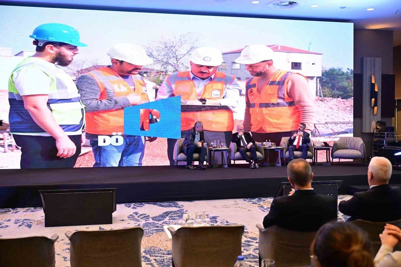 KENTSEL DÖNÜŞÜM VE ŞEHİRCİLİK VAKFI TARAFINDAN DÜZENLENEN ‘KENTFEST 2025’ PROGRAMINA KATILAN BURSA...