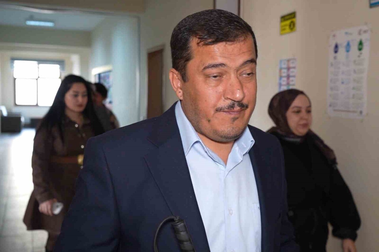 KIRIKKALE’DE ÖZEL EĞİTİM UYGULAMA OKULUNDA REHBER ÖĞRETMENİ OLARAK GÖREV YAPAN GÖRME ENGELLİ...