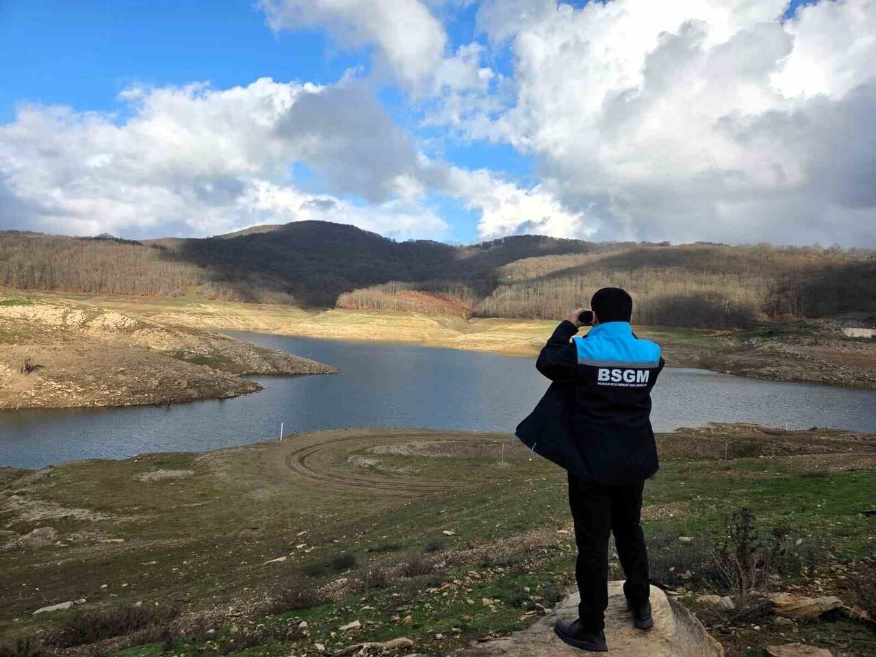 KIRKLARELİ İL TARIM VE ORMAN MÜDÜRLÜĞÜ EKİPLERİ, BARAJ GÖLETLERDE KAÇAK BALIK AVCILIĞINI ÖNLEMEK...