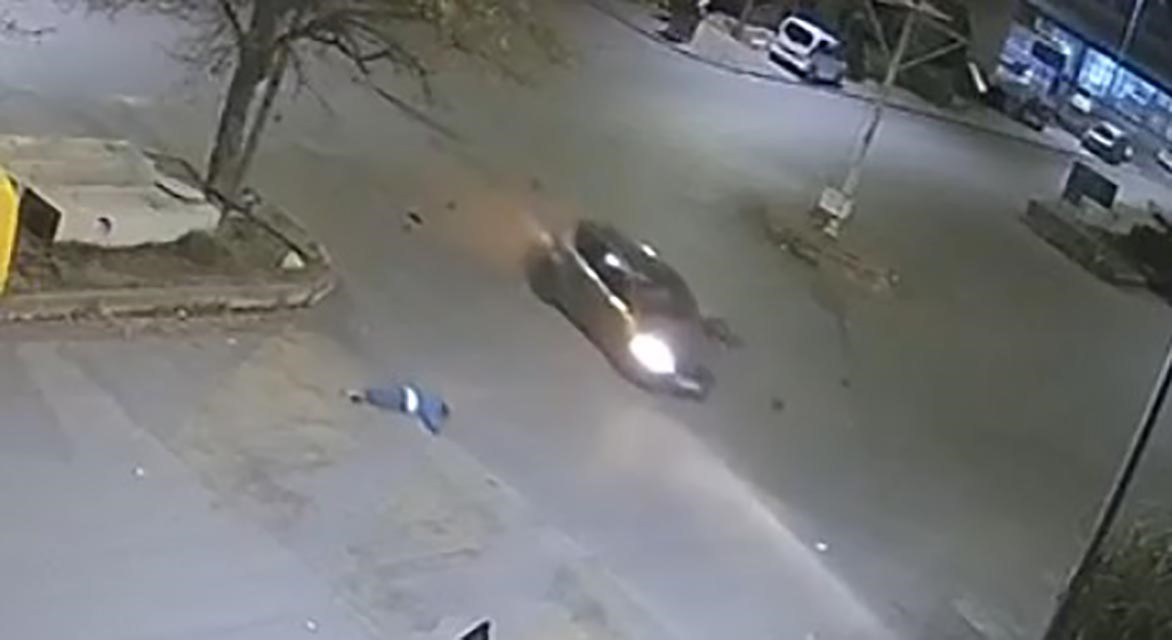 KIRŞEHİR KILIÇÖZÜ SANAYİ SİTESİ’NDE MEYDANA GELEN TRAFİK KAZASINDA, OTOMOBİLLE ÇARPIŞAN 14...