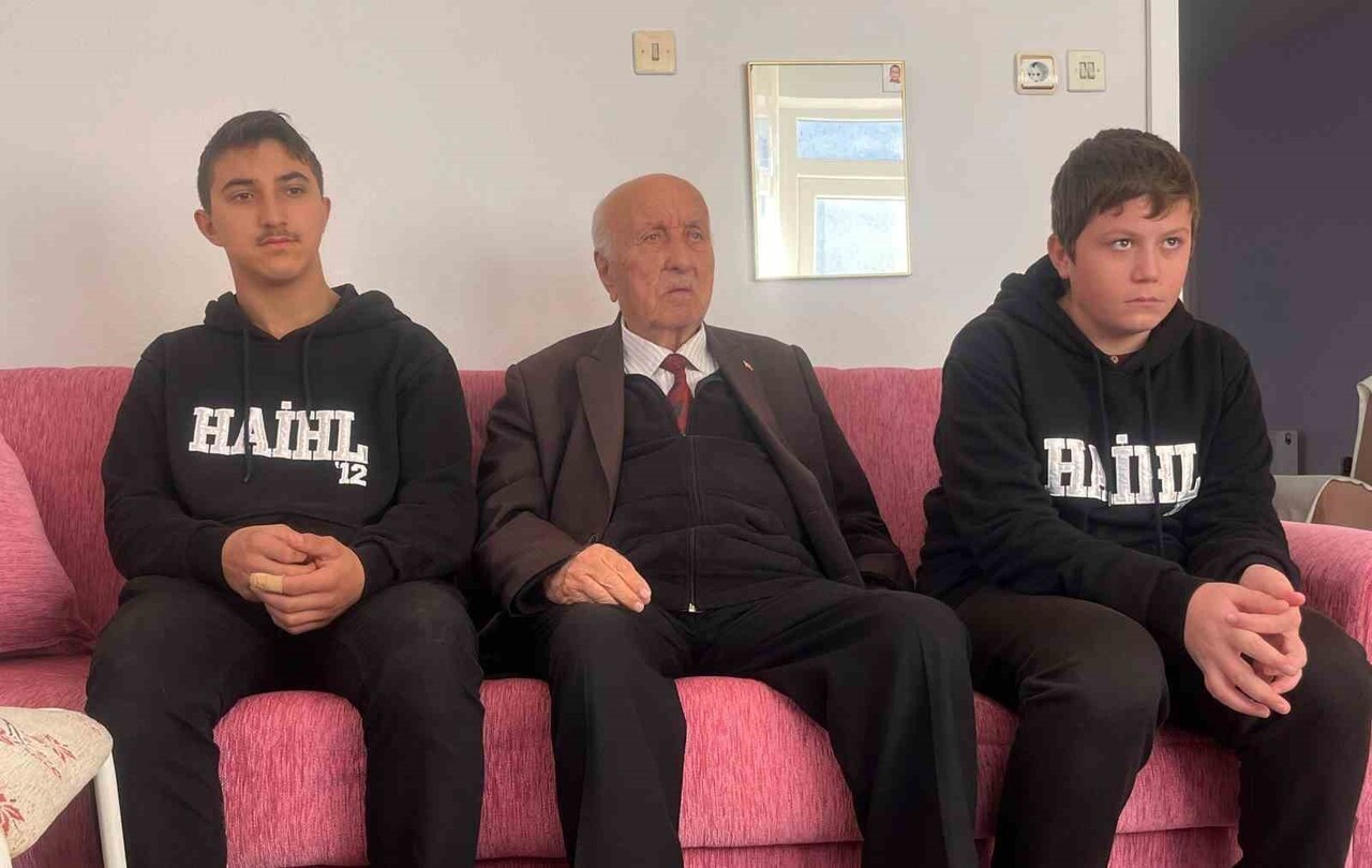 KOÇ, ÖĞRENCİLERİN BU ZİYARETİNDEN DOLAYI MUTLU OLDUĞUNU SÖYLEDİ.