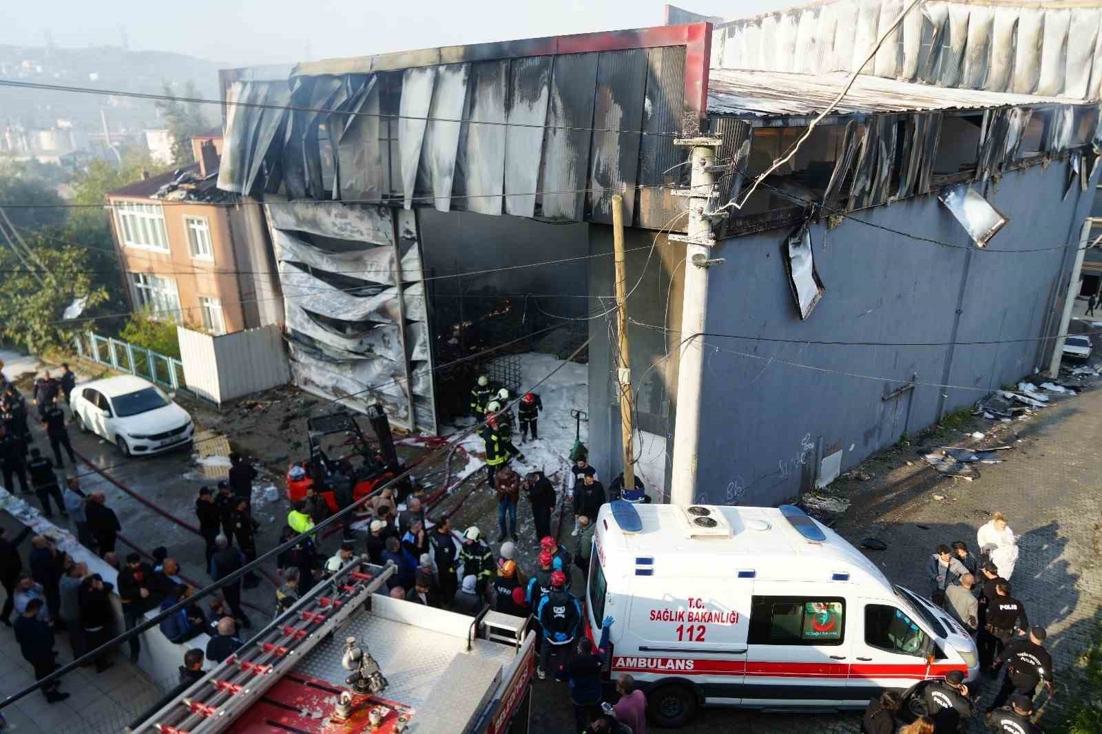 KOCAELİ'NİN DİLOVASI İLÇESİNDE PARFÜM DOLUM TESİSİNDE 6 KİŞİNİN ÖLDÜĞÜ, 7 KİŞİNİN YARALANDIĞI...