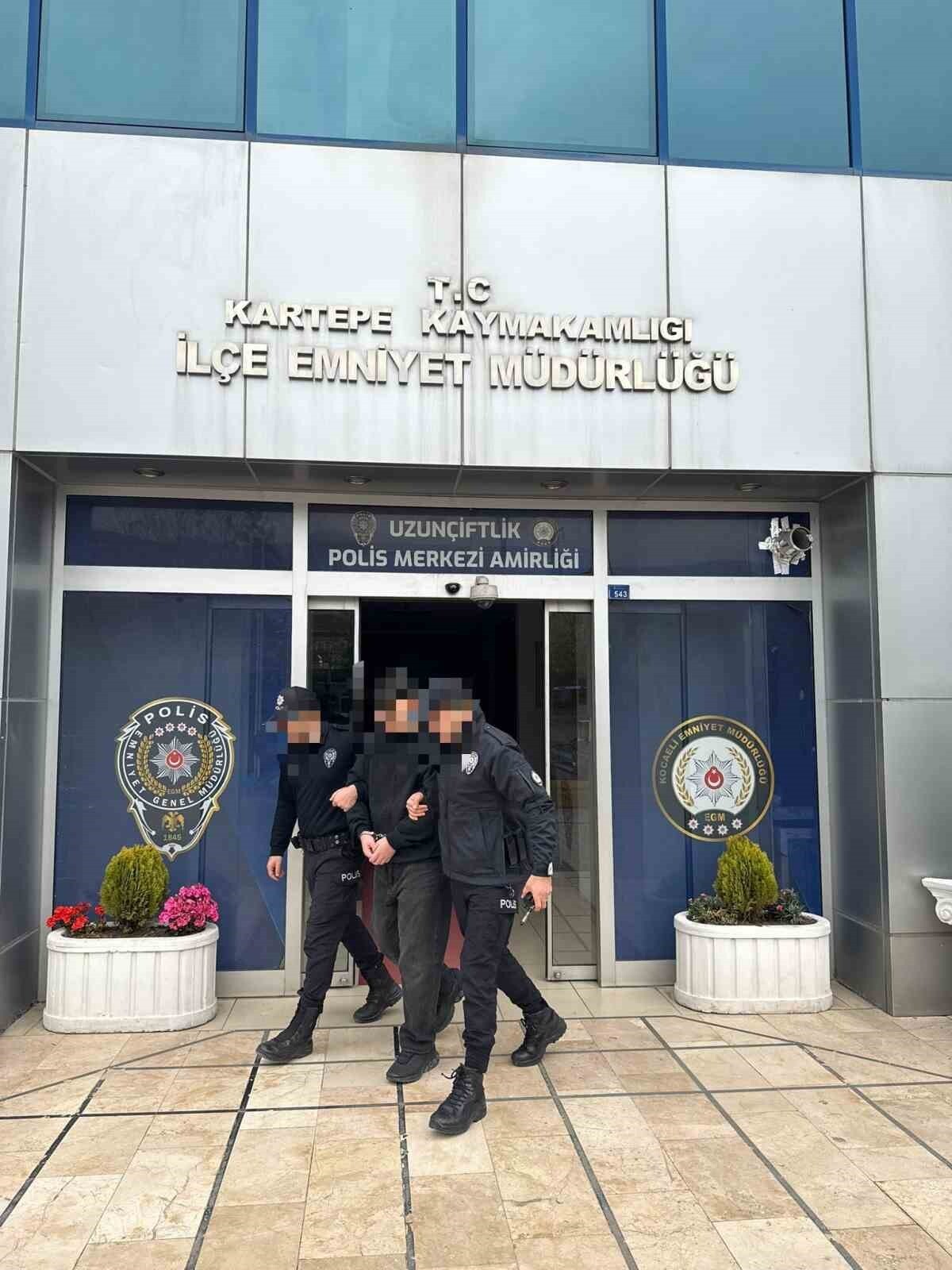 KOCAELİ EMNİYET MÜDÜRLÜĞÜ EKİPLERİ, KARTEPE’DE  H.K. İSİMLİ ŞAHSIN ÜZERİNDE SATIŞA HAZIR 32,7 GRAM...