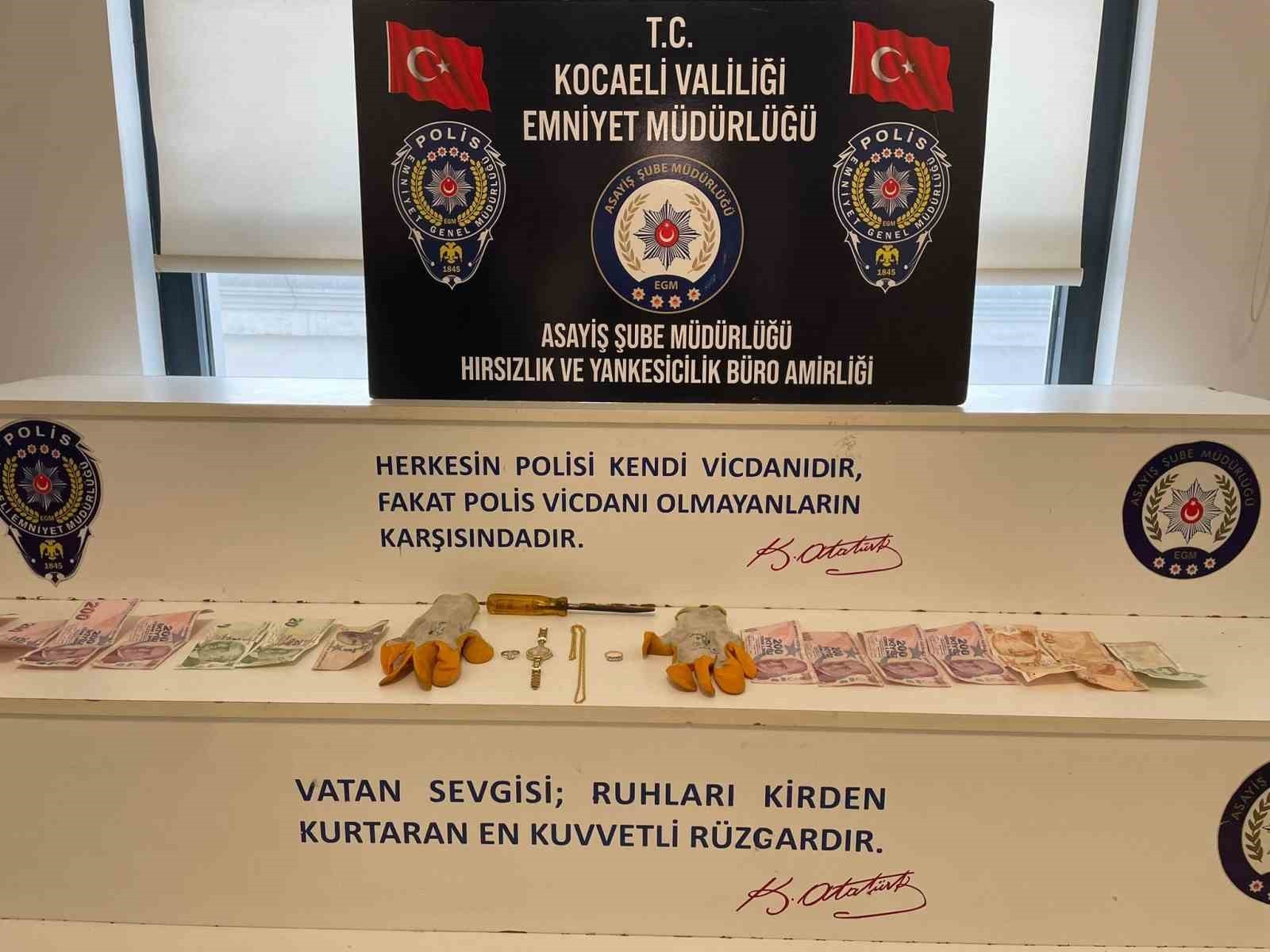 KOCAELİ’NİN ÇAYIROVA İLÇESİNDE 140 BİN LİRALIK ZİYNET EŞYASI ÇALDIĞI TESPİT EDİLEN ŞÜPHELİ, POLİS...