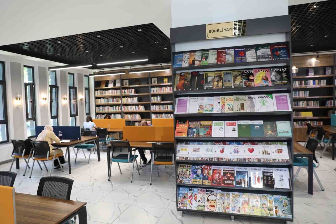 KOCASİNAN BELEDİYE BAŞKANI AHMET ÇOLAKBAYRAKDAR’IN “KÜTÜPHANELERLE ZENGİNLEŞTİRİLMİŞ BİR ŞEHİR...