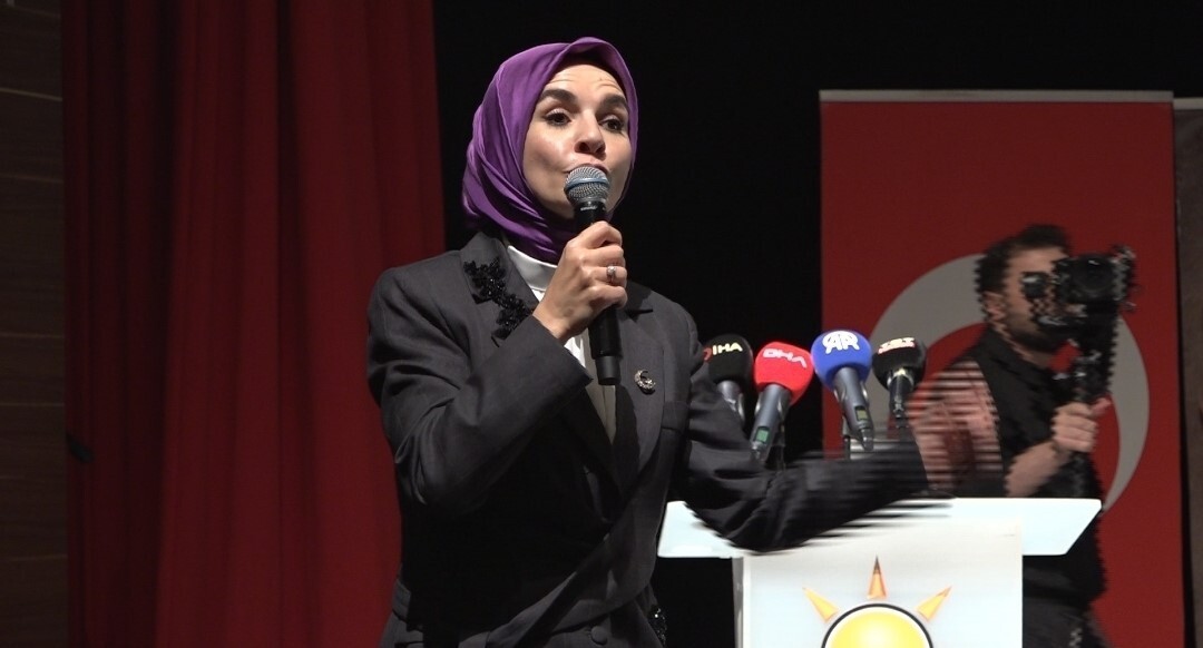 KONUŞMASINDA CUMHURBAŞKANININ 1994’TE İSTANBUL BÜYÜKŞEHİR BELEDİYE BAŞKANI OLDUĞU DÖNEMDEN...