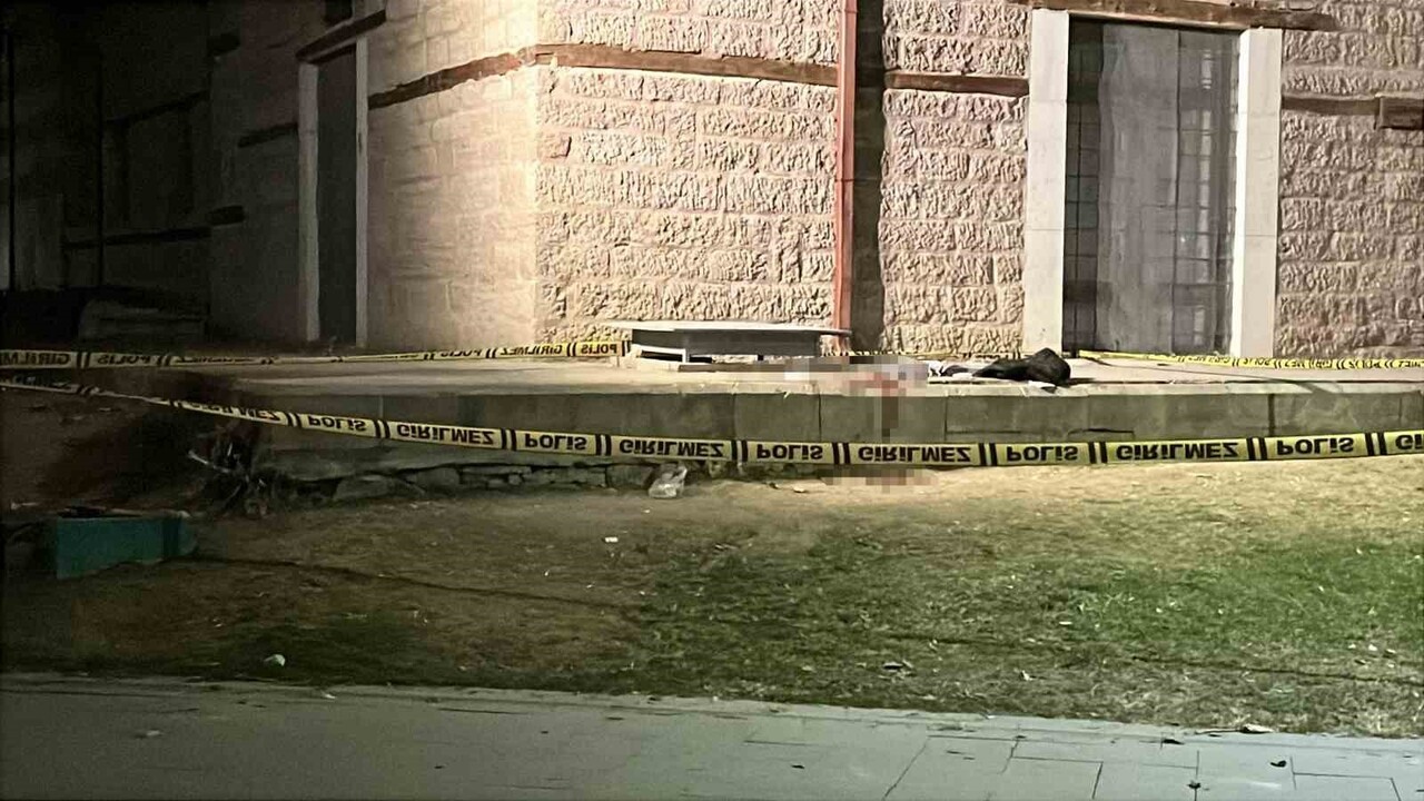 KONYA’DA İKİ GRUP ARASINDA ÇIKAN KAVGADA BİR ÇOCUK BIÇAKLANARAK HAYATINI KAYBETTİ.