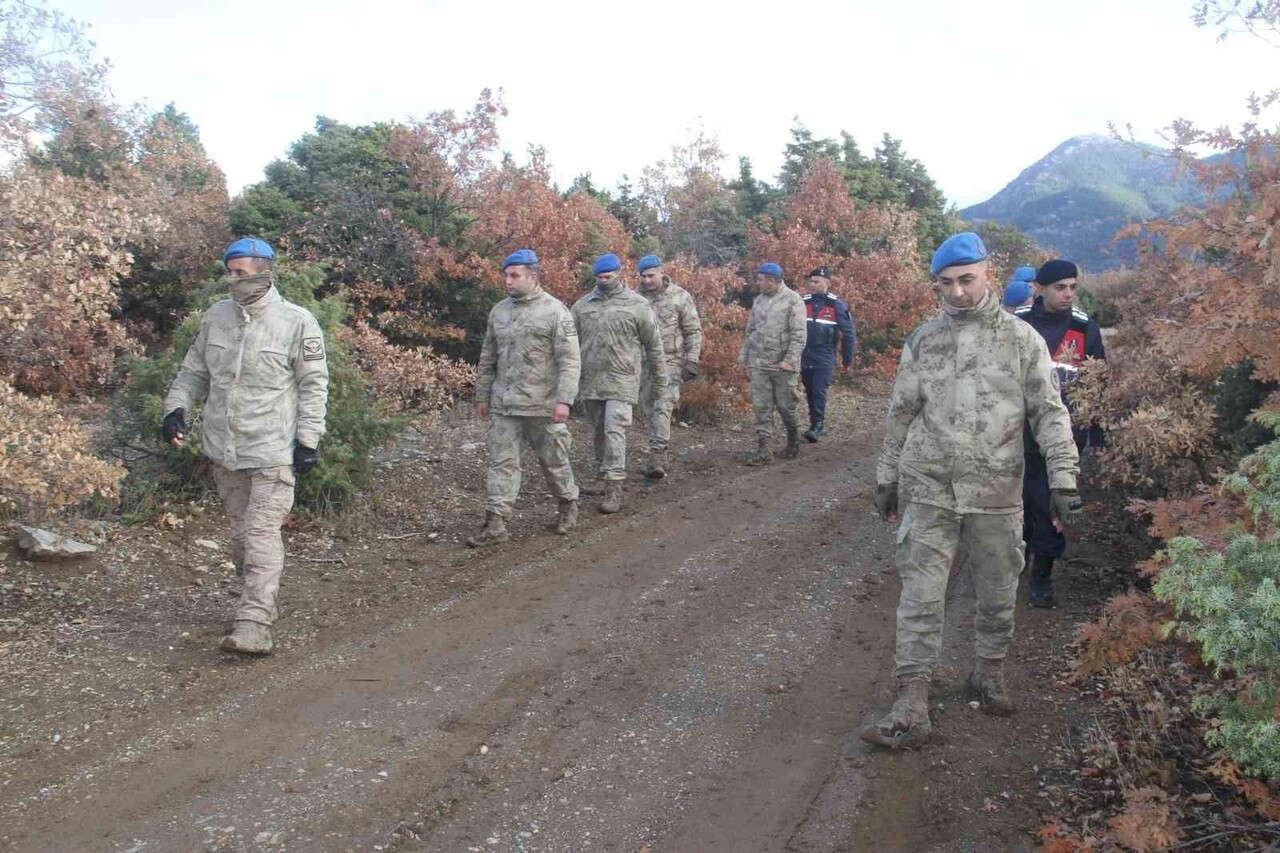 KONYA’NIN BEYŞEHİR İLÇESİNDE KAYIP OLARAK ARANAN 15 YAŞINDAKİ ÇOCUKTAN BAŞLATILAN ARAMA...