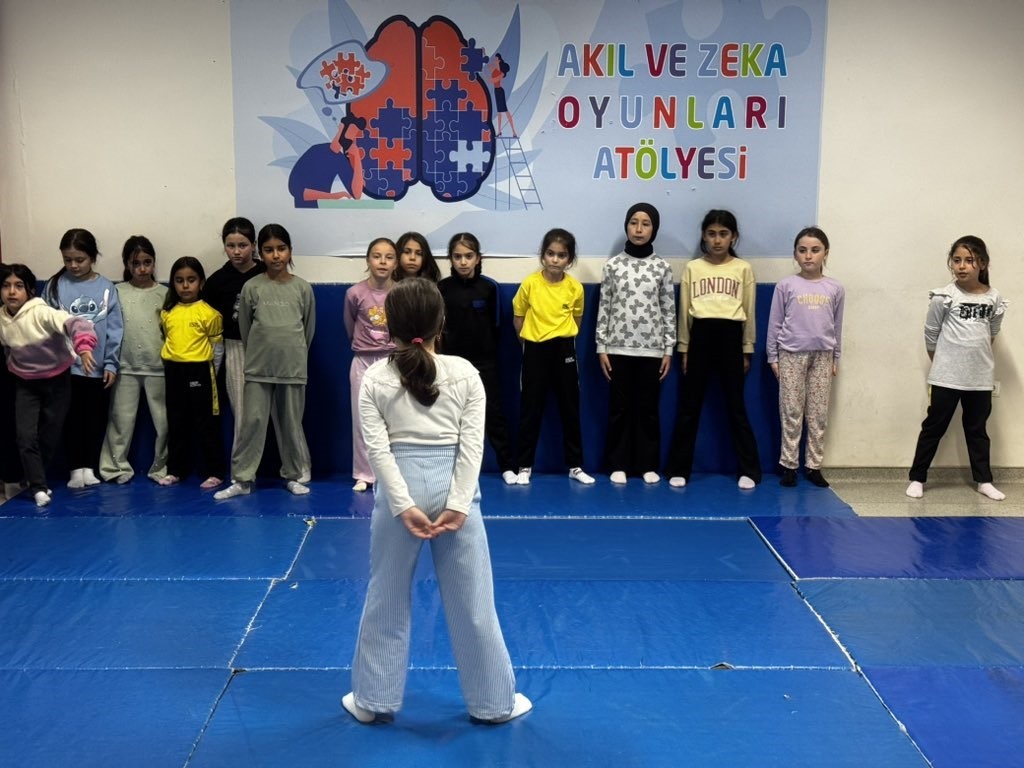 KONYA’NIN BOZKIR İLÇE GENÇLİK MERKEZİ, HER YAŞTAN ÖĞRENCİNİN SOSYAL, KÜLTÜREL VE KİŞİSEL...