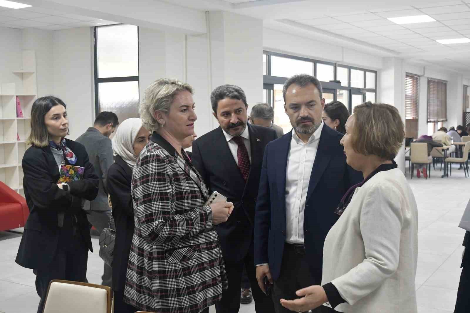 KREDİ VE YURTLAR GENEL MÜDÜRLÜĞÜ HİZMET KALİTE STANDARTLARI VE YURT DONATIMI DAİRE BAŞKANI GÖKHAN...