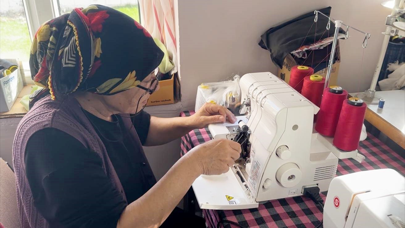 KURSİYERLERDEN SEVİNÇ ÖNENEN, KURSUN KENDİLERİNE BÜYÜK KATKI SAĞLADIĞINI BELİRTTİ.