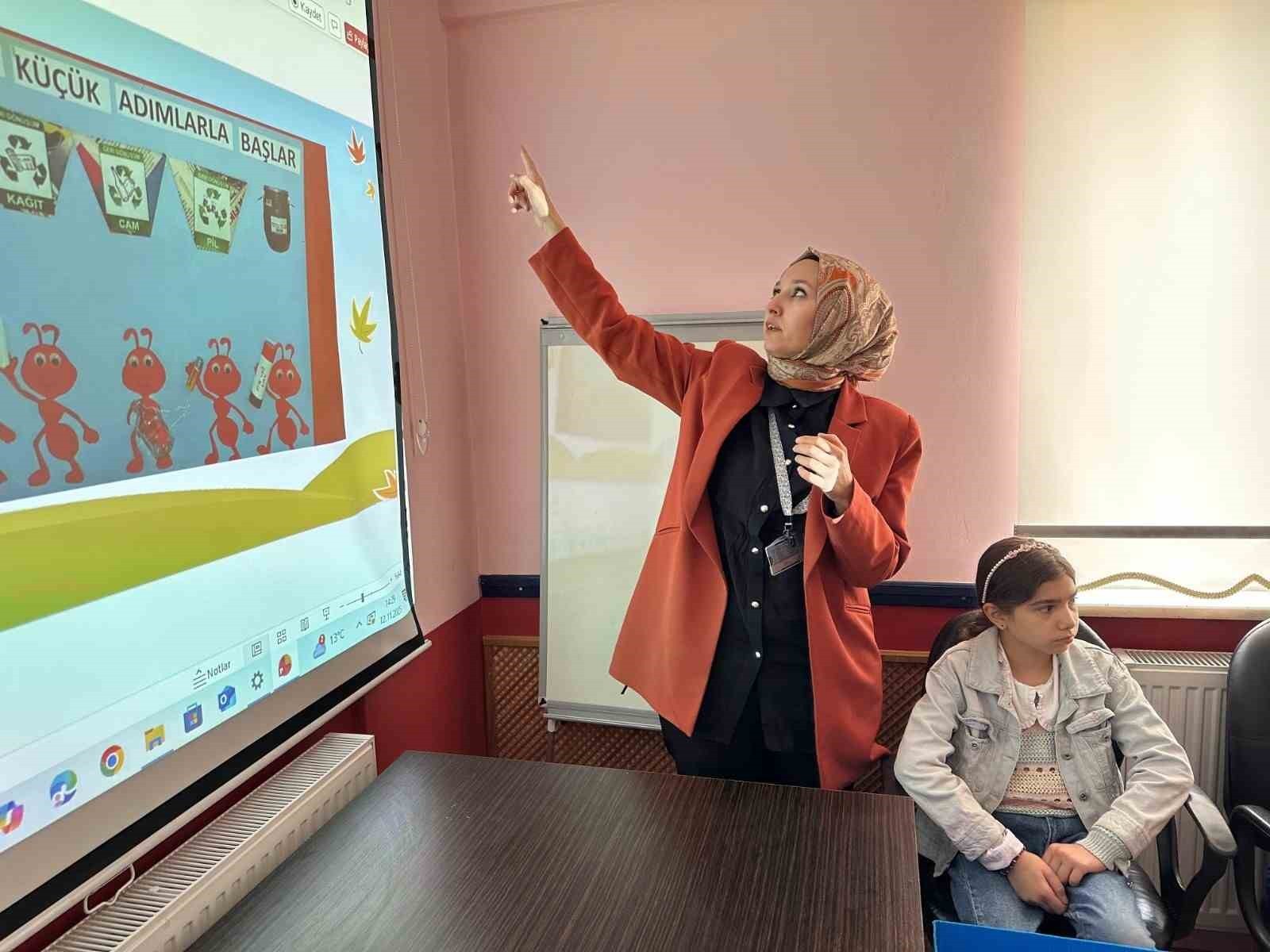 KÜTAHYA BELEDİYESİ’NDEN ÖZEL ÖĞRENCİLERE SIFIR ATIK EĞİTİMİ