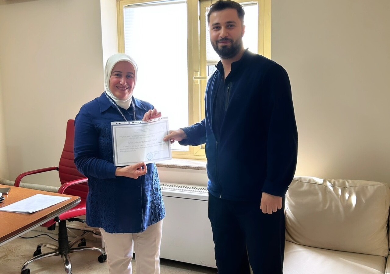 KÜTAHYA EVLİYA ÇELEBİ EĞİTİM VE ARAŞTIRMA HASTANESİNDE YOĞUN BAKIM HEMŞİRELİĞİ SERTİFİKALI EĞİTİM...