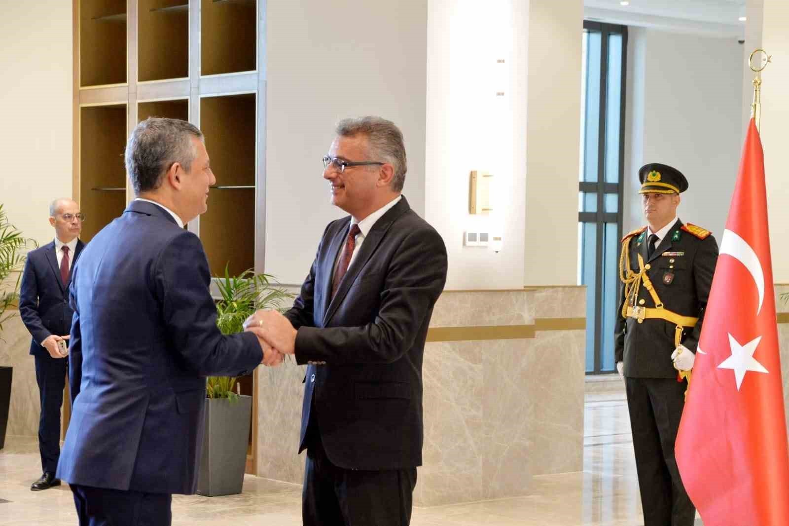 KUZEY KIBRIS TÜRK CUMHURİYETİ’NİN KURULUŞUNUN 42’NCİ YIL DÖNÜMÜ, ÜLKE GENELİNDE DÜZENLENEN TÖREN...