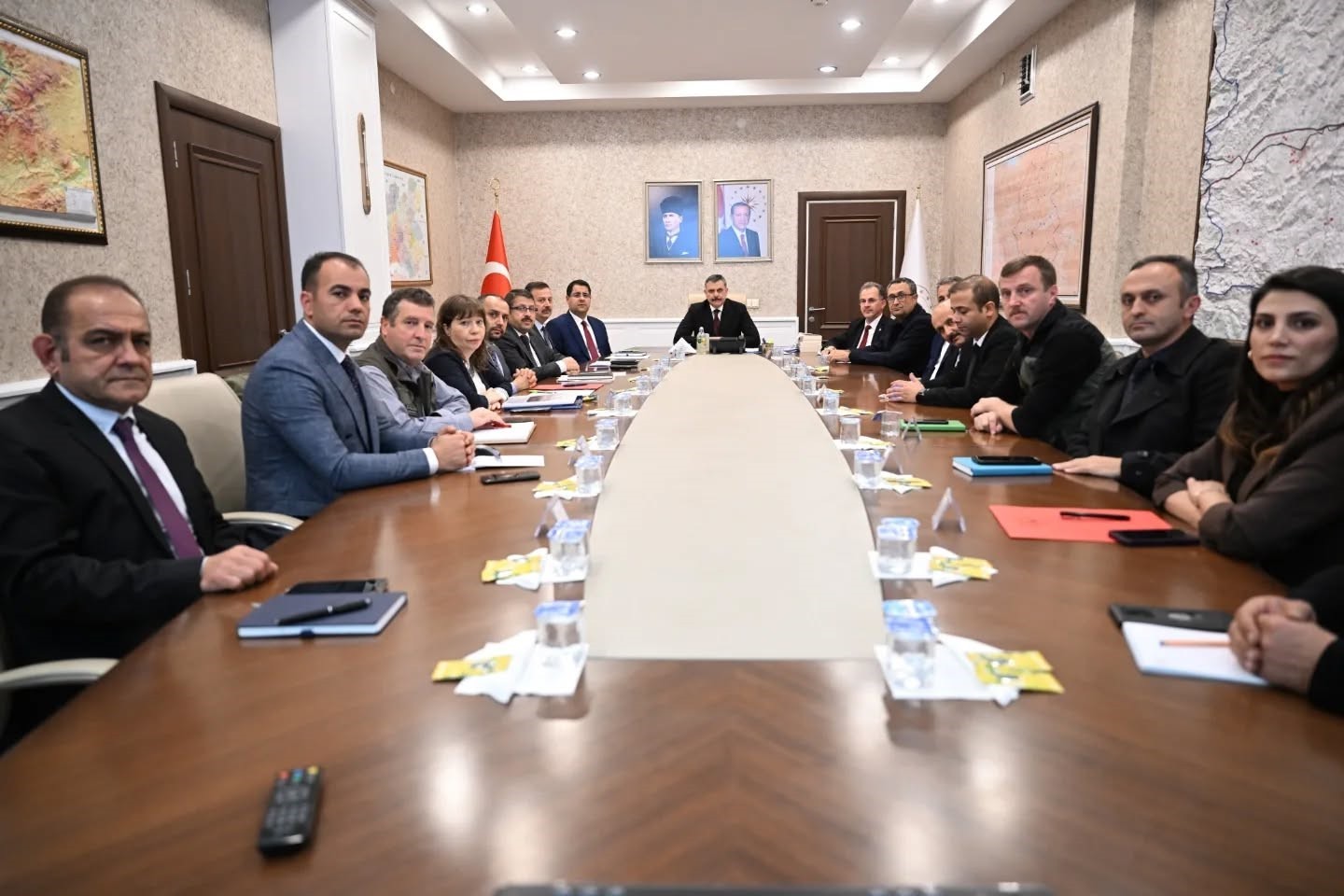 MAHALLİ SULAK ALAN KOMİSYONU, VALİ MUSTAFA ÇİFTÇİ'NİN BAŞKANLIĞINDA TOPLANDI.