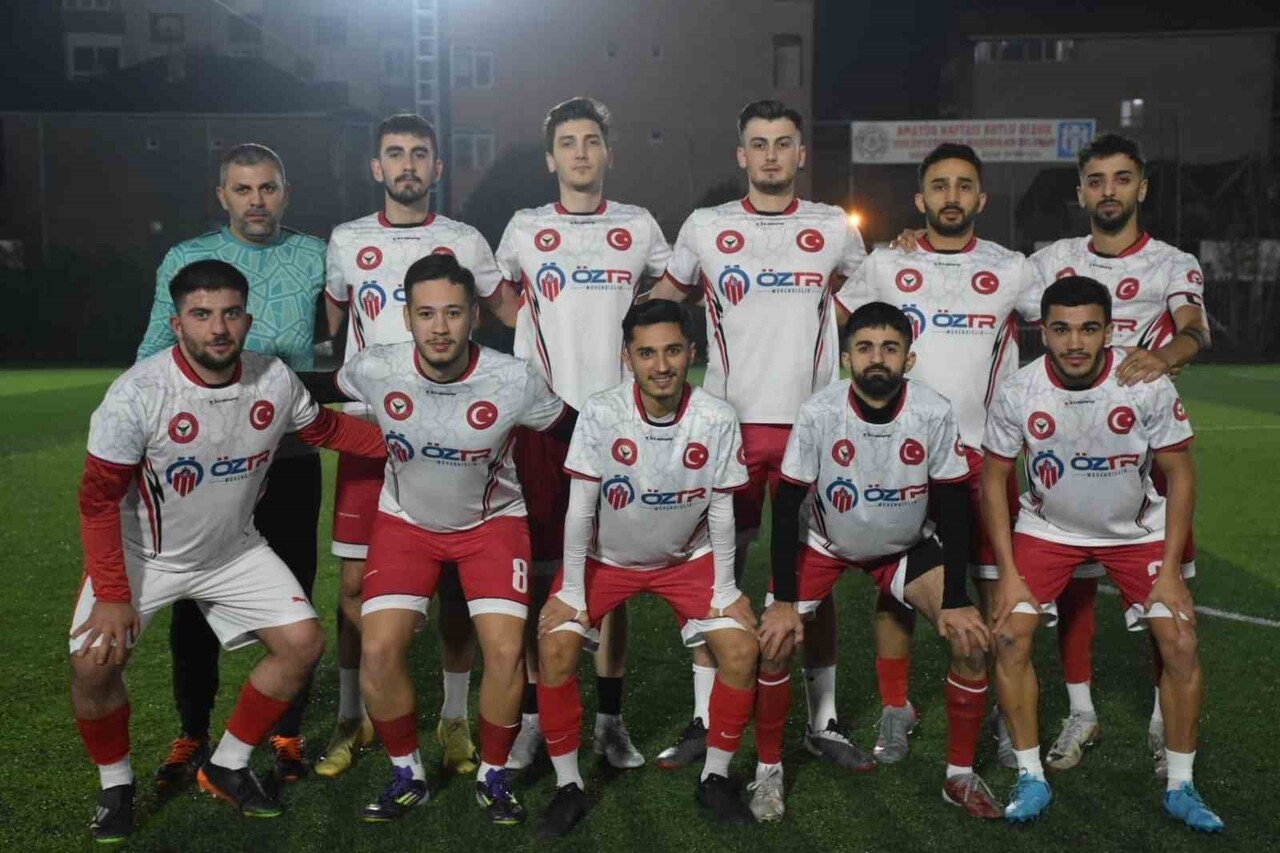 MAJOR FUTBOL LİGİ’NDE MÜCADELE EDEN NİĞDE TEMSİLCİSİ OVALIBAĞ FK, RAKİBİ REAL AYDINLI’YI 3-1...