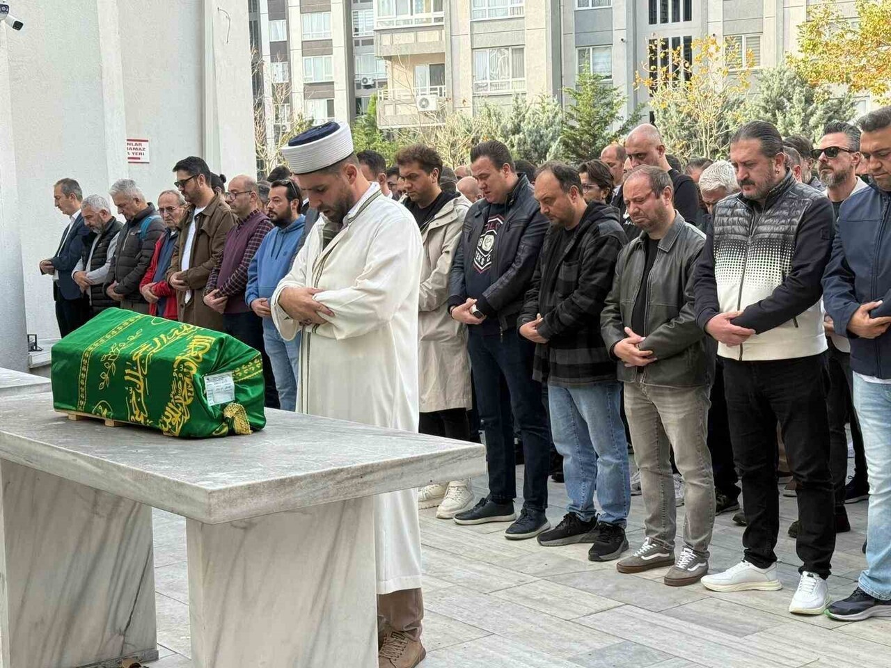 MAKAS ATAN ALKOLLÜ SÜRÜCÜNÜN ÖLÜMÜNE NEDEN OLDUĞU BEBEK SON YOLCULUĞUNA UĞURLANDI