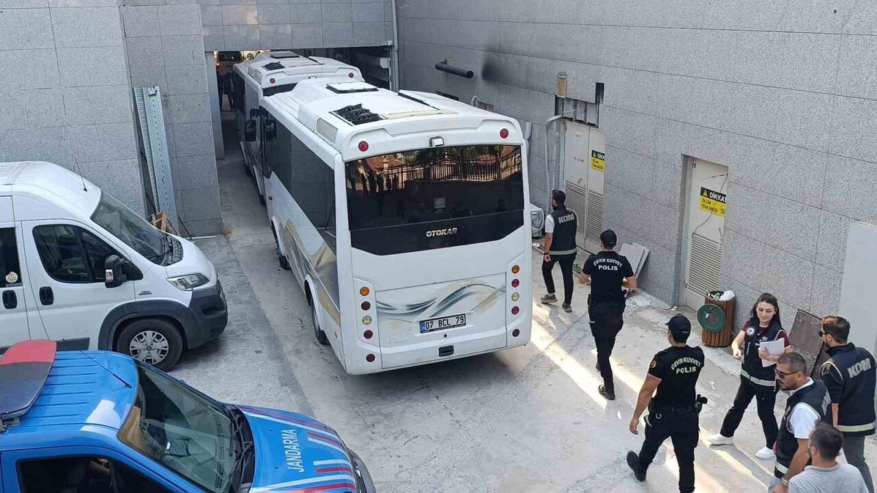 MANAVGAT BELEDİYESİ'NDEKİ YOLSUZLUK VE RÜŞVET SORUŞTURMASINDA İLK DURUŞMA 2 ARALIK SALI GÜNÜ...