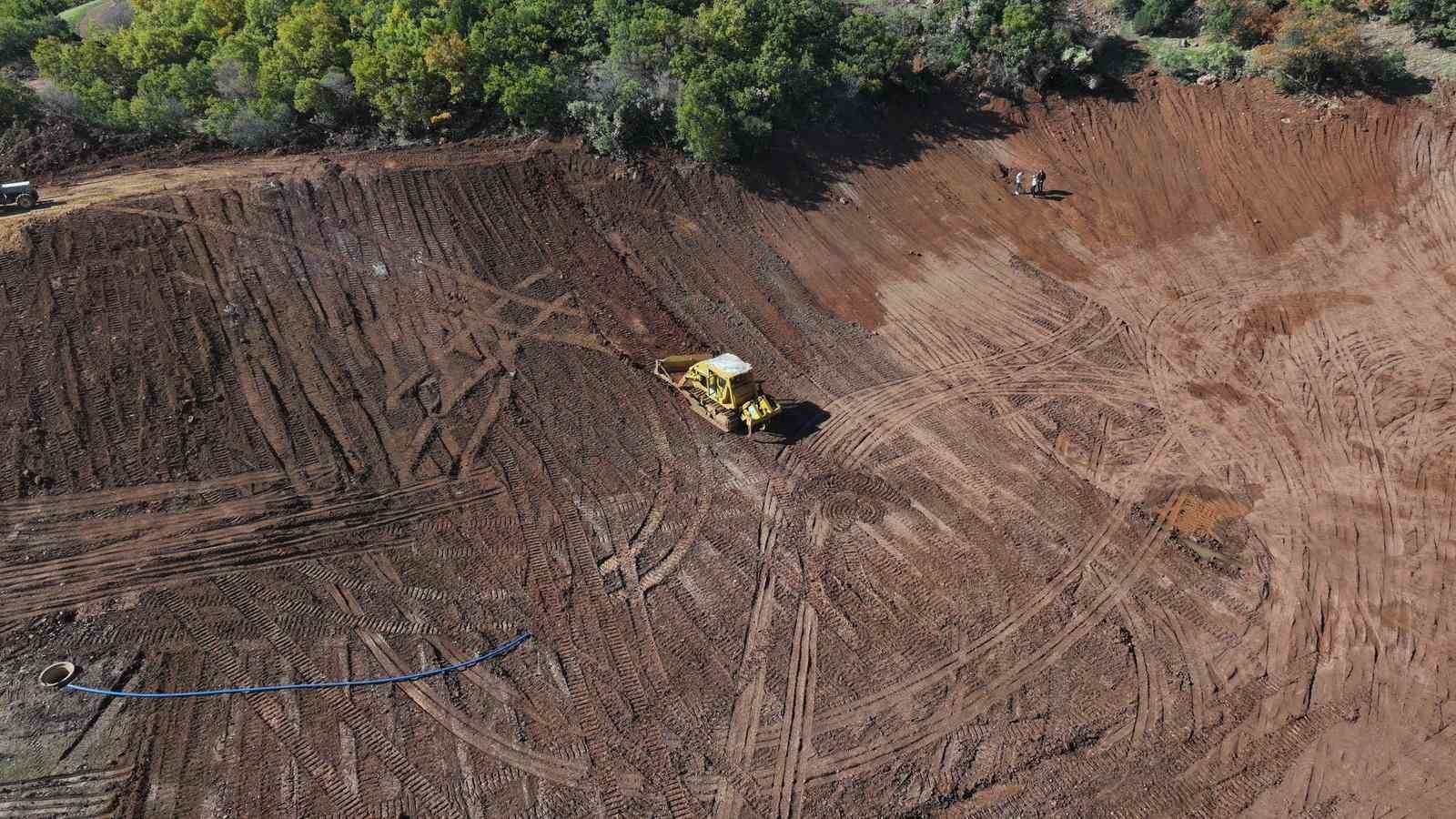 MANİSA BÜYÜKŞEHİR BELEDİYESİ, GÖRDES'İN MALAZ MAHALLESİ'NDE 35 BİN METREKÜP KAPASİTELİ GÖLETLE HEM...