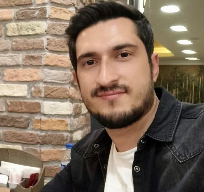 MANİSA’NIN ALAŞEHİR İLÇESİNDE GÖREVİ BAŞINDA GEÇİRDİĞİ TRAFİK KAZASINDA ŞEHİT OLAN 34 YAŞINDAKİ...