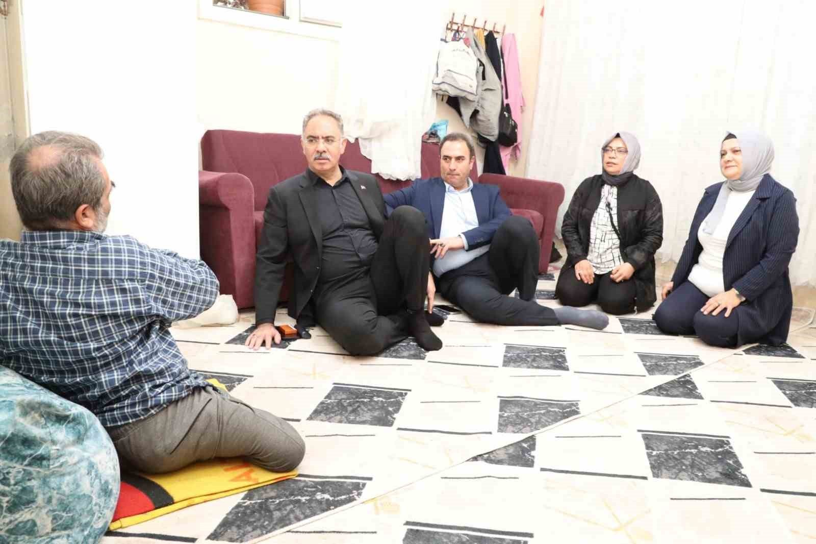 MEHMET KUŞ, BİR BAKKALIN ZİMEM DEFTERİNİ SATIN ALDI