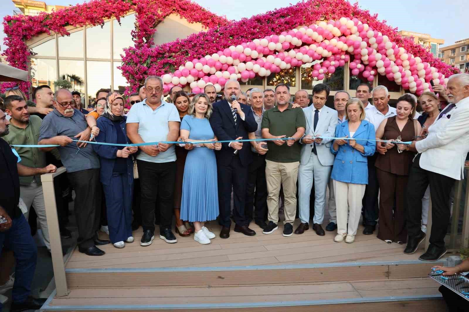 MENEMEN BELEDİYE BAŞKANI AYDIN PEHLİVAN'IN HER AY BİR AÇILIŞ SÖZÜYLE BİRLİKTE İLÇEDE SON 6 AYDA 6...