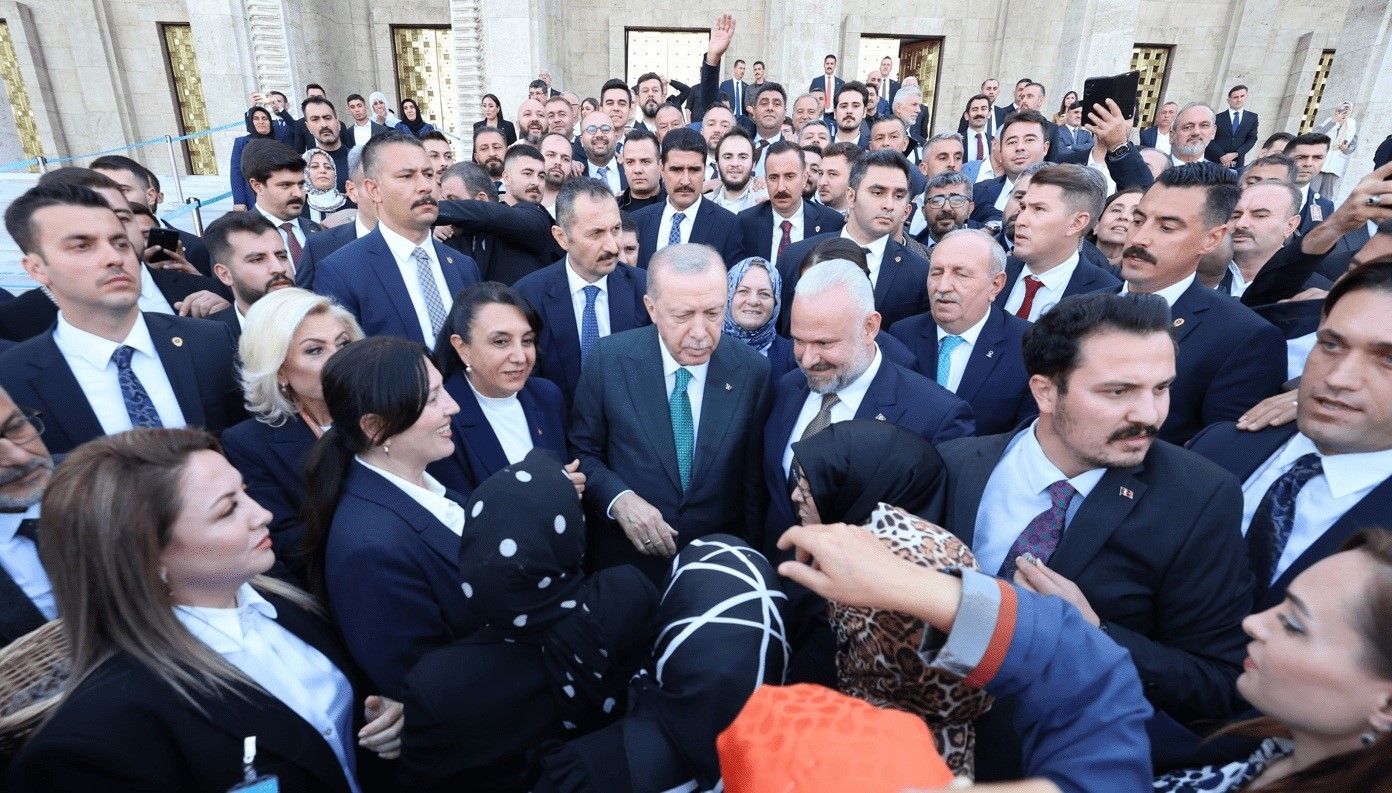 MENEMEN BELEDİYE BAŞKANI AYDIN PEHLİVAN, BELEDİYE MECLİS ÜYELERİ VE AK PARTİ MENEMEN İLÇE YÖNETİMİ...