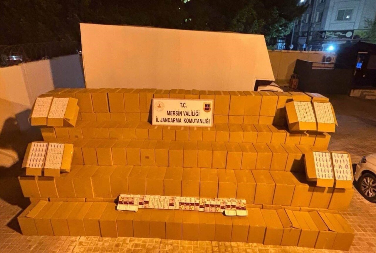 MERSİN'DE SİGARA KAÇAKÇILIĞIYLA MÜCADELE KAPSAMINDA DÜZENLENEN OPERASYONLARDA 2 ŞÜPHELİ GÖZALTINA...