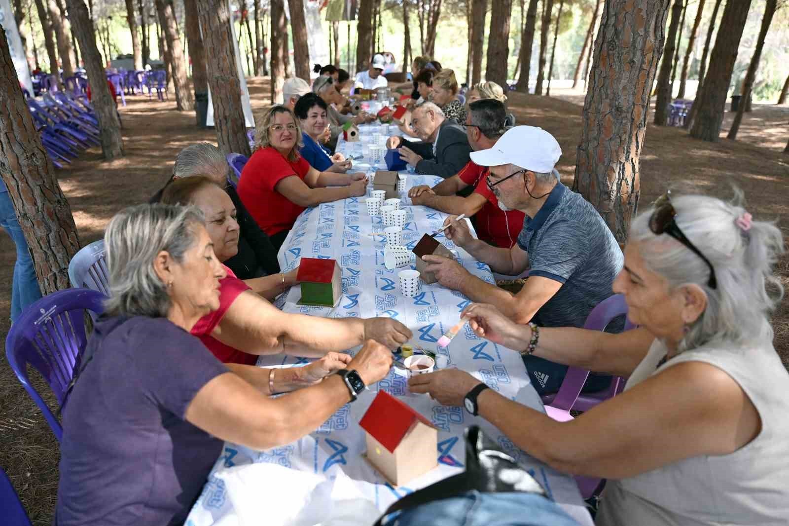 MERSİN BÜYÜKŞEHİR BELEDİYESİ, ANAMUR EMEKLİ EVİ ÜYELERİNİ TARSUS’TA DÜZENLEDİĞİ KONAKLAMALI GEZİ...