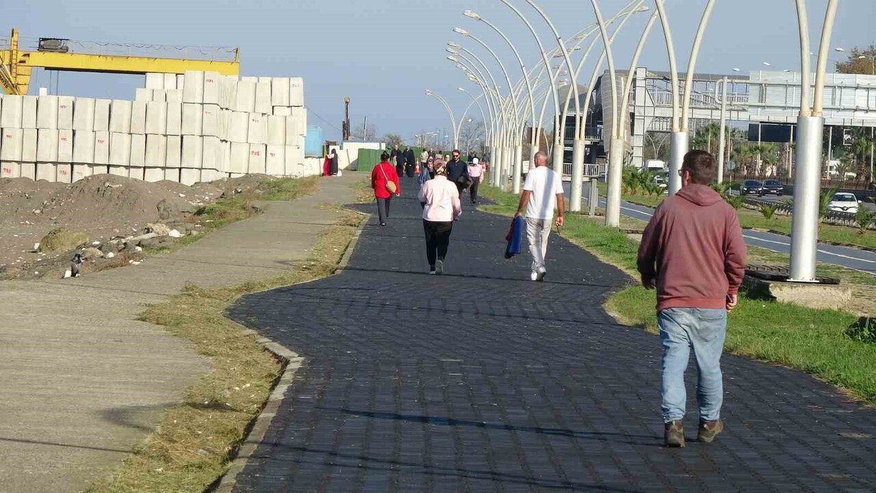 MEVSİM GEÇİŞLERİNİN SOLUNUM YOLU ENFEKSİYONLARININ EN SIK GÖRÜLDÜĞÜ DÖNEMLER OLDUĞUNU...