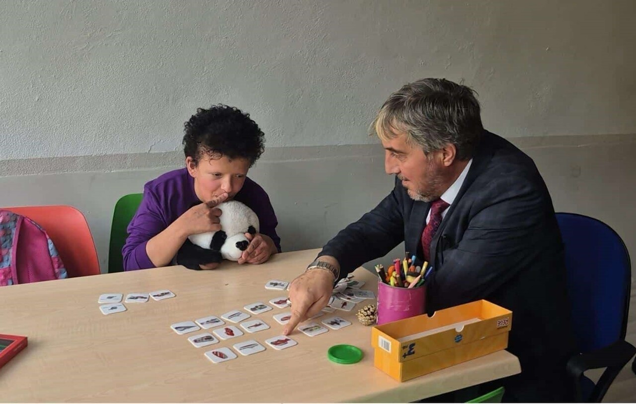 MÜDÜR MUSTAFA YILMAZ:" ÖZEL ÖĞRENCİLER GÜNAHSIZ VE MASUM ÇOCUKLARDIR"