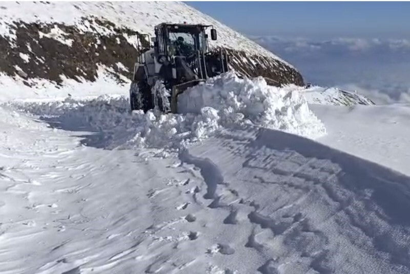 MUŞ’TA YÜKSEK KESİMLERDE ETKİLİ OLAN KAR VE TİPİ NEDENİYLE ULAŞIMA KAPANAN TOPLAM 31 YERLEŞİM...