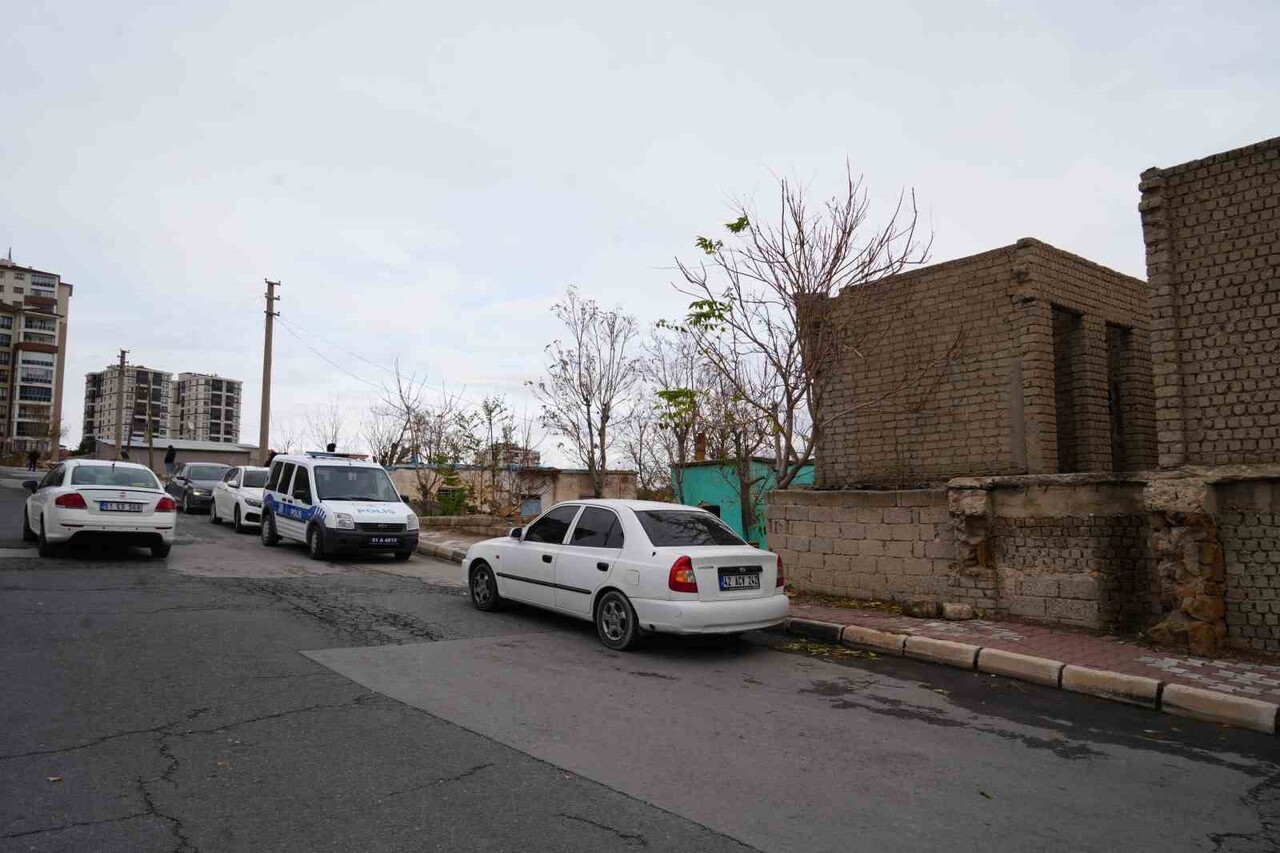 NİĞDE MERKEZ YUKARI KAYABAŞI MAHALLESİ DEPBOY SOKAK’TA BULUNAN METRUK BİR BİNADA 23 YAŞINDAKİ E.Ö....