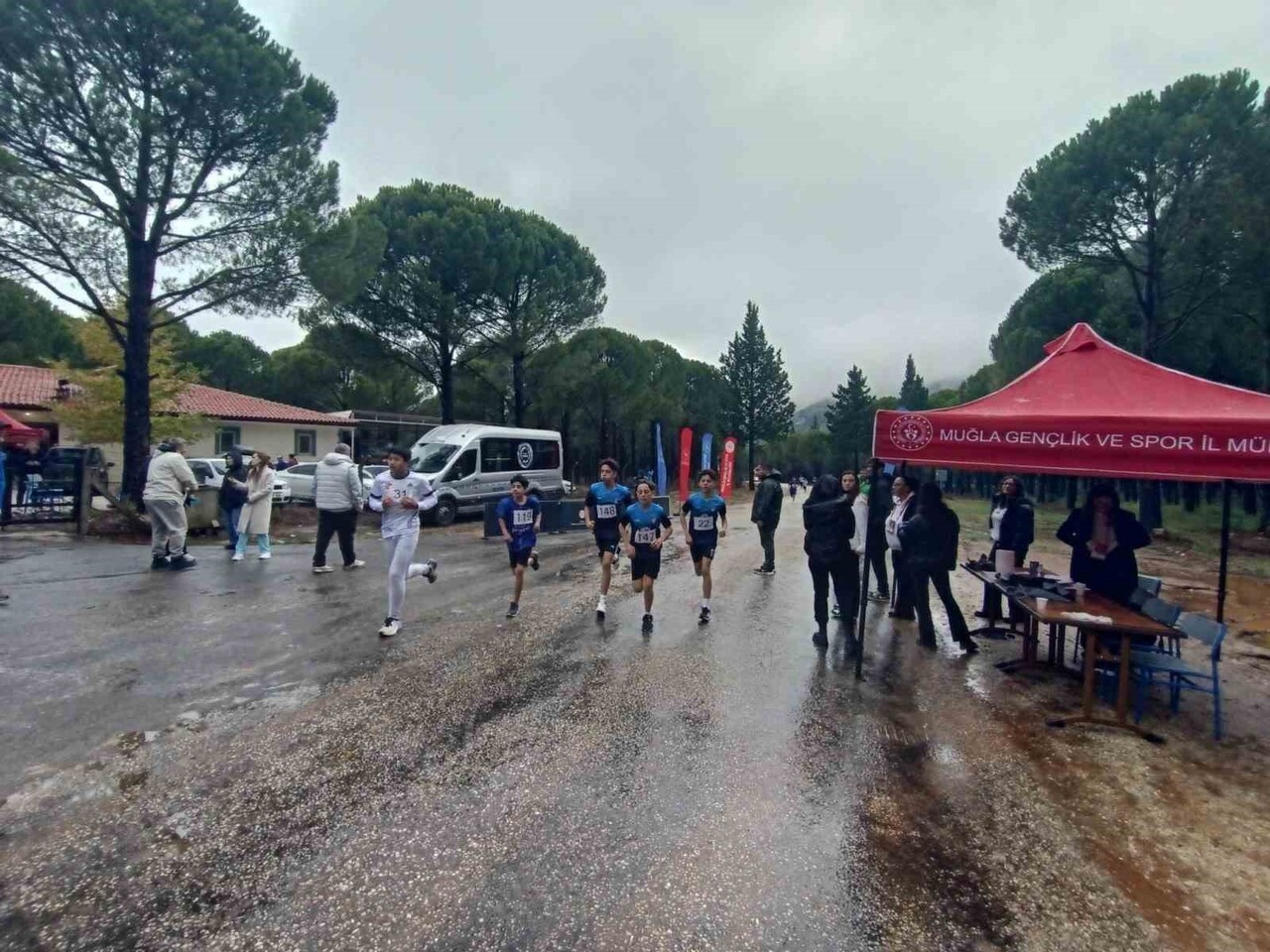 OKUL SPORLARI KROS İL BİRİNCİLİĞİNDE 130 SPORCU TER DÖKTÜ