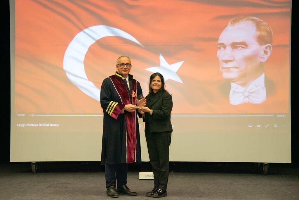 ONDOKUZ MAYIS ÜNİVERSİTESİ (OMÜ) DİŞ HEKİMLİĞİ FAKÜLTESİ, MESLEK ÖDÜLLERİ VE BEYAZ ÖNLÜK TÖRENİ...