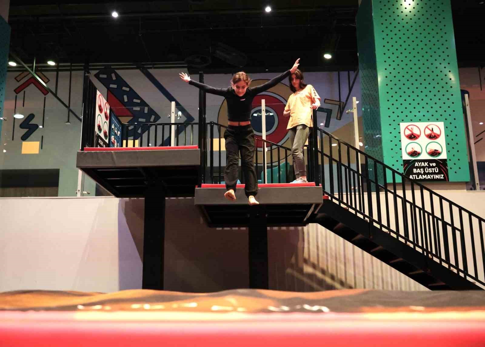 OSMANGAZİ BELEDİYESİ’NİN "DİJİDERS’ DİJİTAL DERSHANE HİZMETİNDEN FAYDALANAN VE GİRDİKLERİ DENEME...