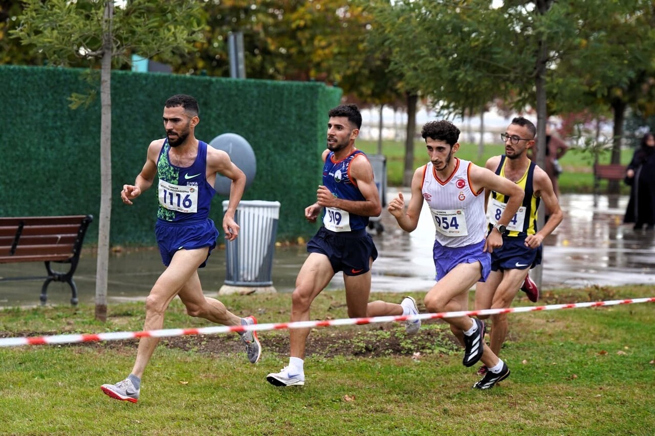 OSMANGAZİ BELEDİYESPOR ATLETİZM TAKIMI SPORCULARI, TÜRKİYE KROS ŞAMPİYONASI VE ÖMER BESİM KOŞALAY...