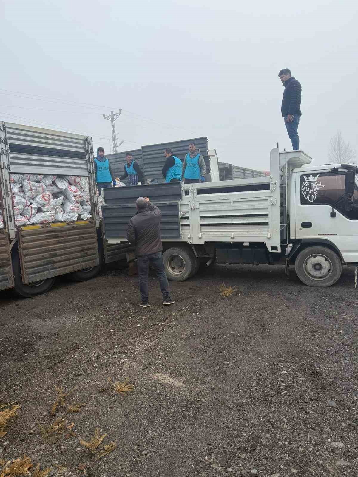 PATNOS'TA 10 BİN HANEYE KÖMÜR DESTEĞİ.