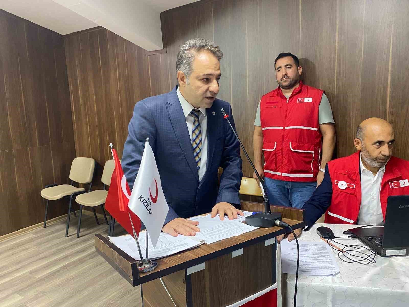 PROGRAMDA KONUŞAN TÜRK KIZILAY ALAŞEHİR ŞUBE BAŞKANI NEDİM YAMAK, KIZILAY’IN YAKLAŞIK BİR BUÇUK...