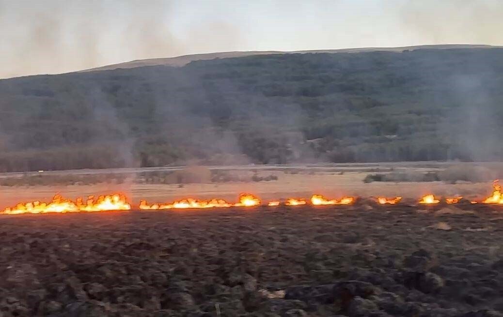 PUTKA GÖLÜ'NDE ÇIKAN YANGIN KORKUTTU.