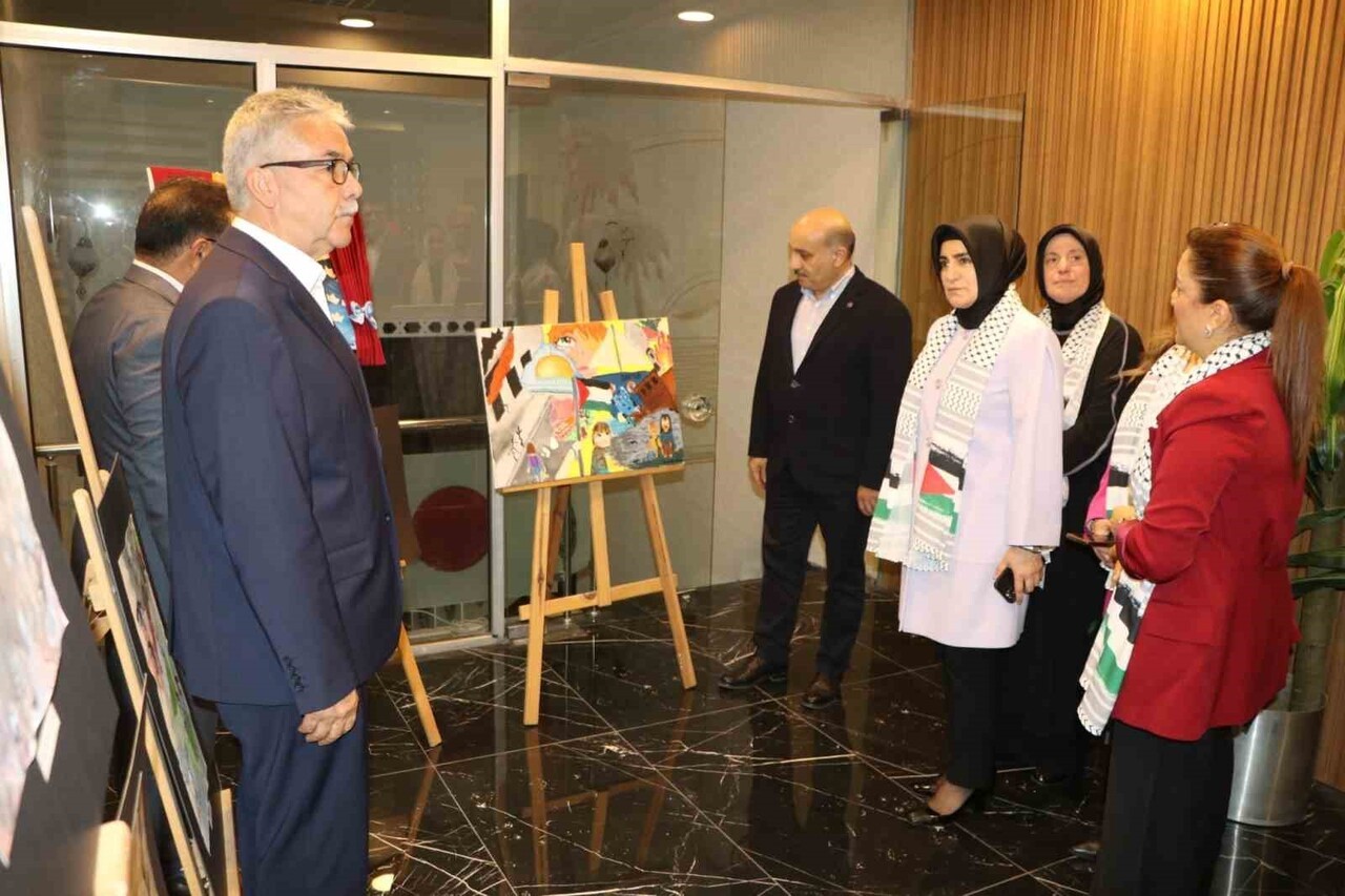 "GAZZE'NİN KADINLARI KALBİMİZİN SESİ" ALT BAŞLIKLI TEŞKİLAT TOPLANTISI DÜZENLEDİ.