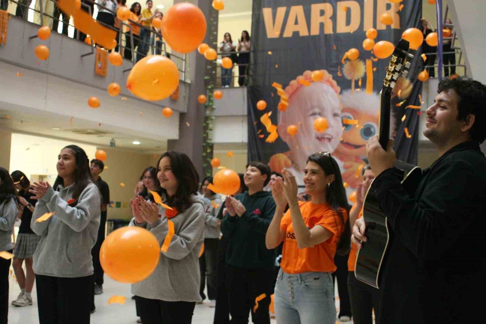 "GENÇLERİN ENERJİSİ VE UMUDUYLA" SLOGANIYLA HAYATA GEÇİRİLEN ETKİNLİKTE, LÖSEMİLİ ÇOCUKLARA DESTEK...