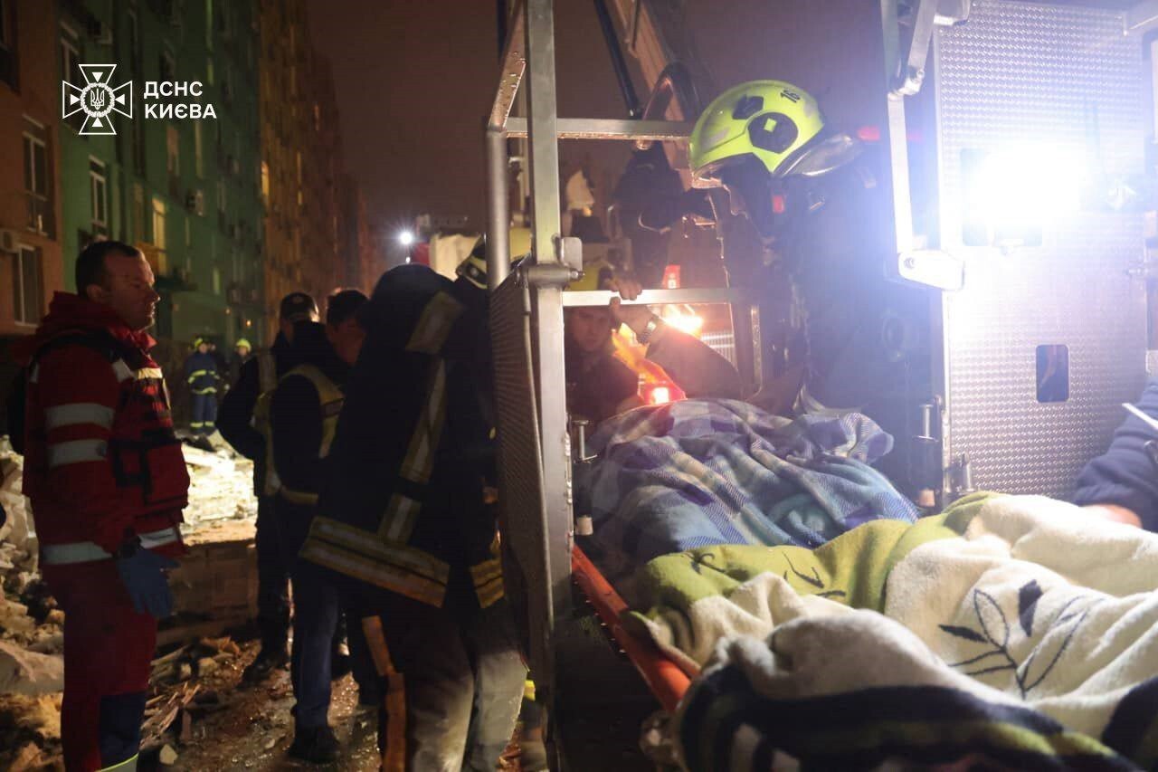 RUS ORDUSUNUN FÜZE VE İNSANSIZ HAVA ARAÇLARI (İHA) İLE UKRAYNA'NIN BAŞKENTİ KİEV'E DÜZENLEDİĞİ...