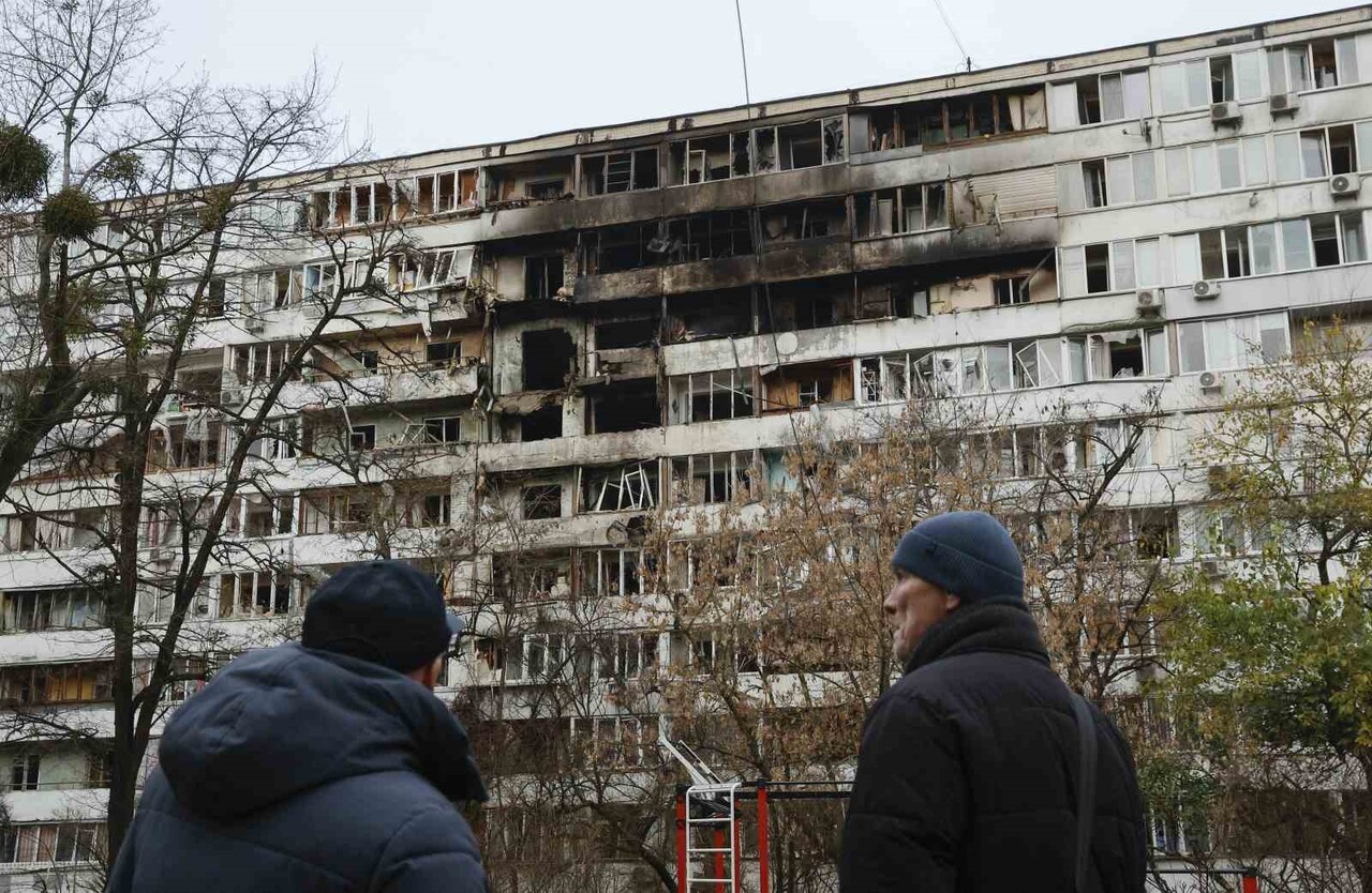 RUS ORDUSUNUN UKRAYNA'NIN BAŞKENTİ KİEV'E FÜZE VE İNSANSIZ HAVA ARAÇLARIYLA (İHA) GERÇEKLEŞTİRDİĞİ...