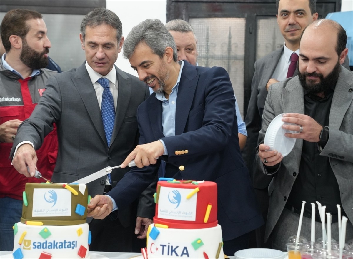 Sadakataşı Derneği ve İHA Avusturya İnsani Yardım Organizasyonu, Lübnan'daki Filistin mülteci...