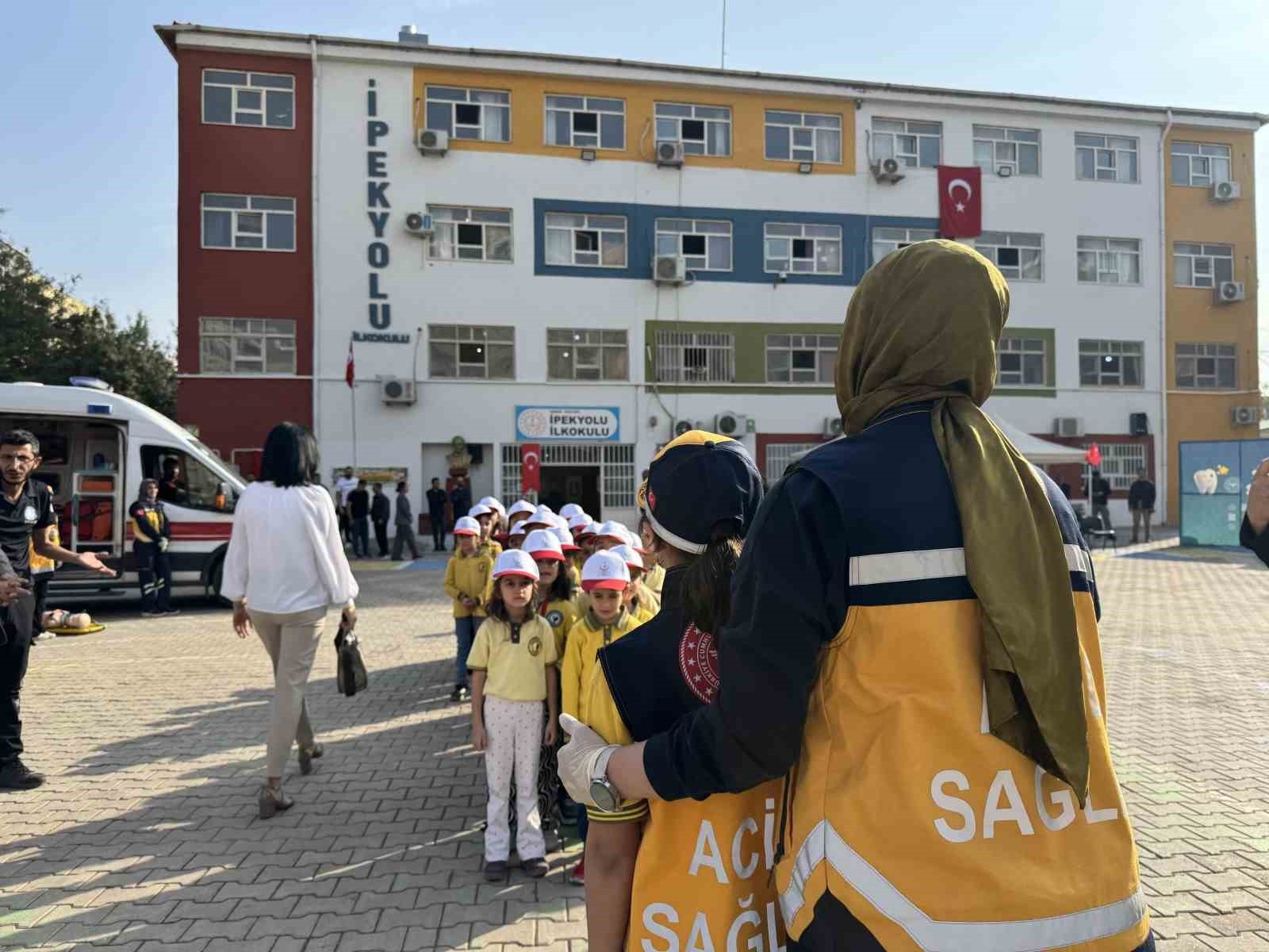 SAĞLIK BAKANLIĞI İLE MİLLİ EĞİTİM BAKANLIĞI ARASINDA İMZALANAN "SAĞLIKLI ÇOCUK, SAĞLIKLI GELECEK"...