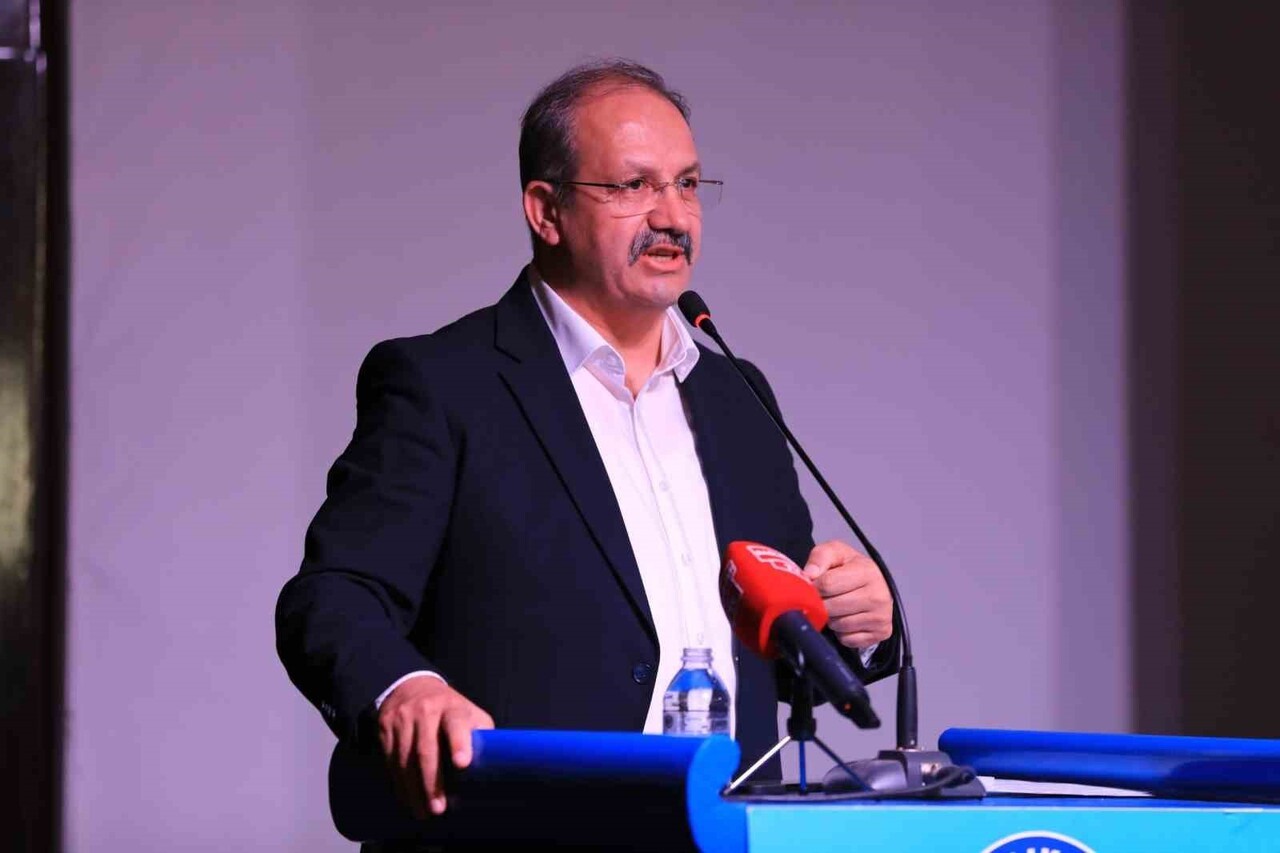 SAĞLIK VE SOSYAL HİZMET ÇALIŞANLARI SENDİKASI (SAĞLIK-SEN) GENEL BAŞKANI MAHMUT FURKAN DOĞAN