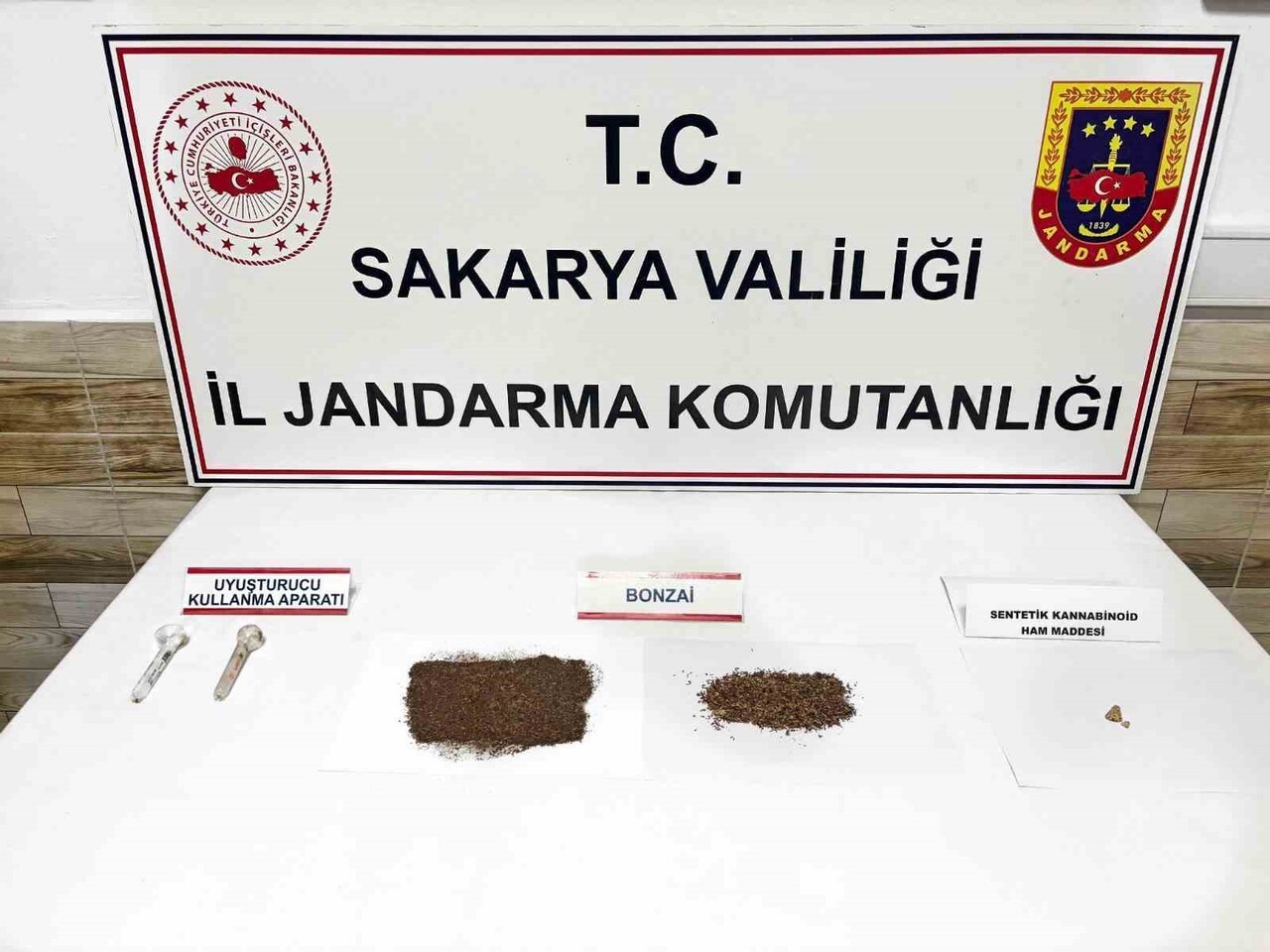 SAKARYA'NIN SAPANCA, KARASU VE SERDİVAN İLÇELERİNDE JANDARMA EKİPLERİNCE GERÇEKLEŞTİRİLEN...