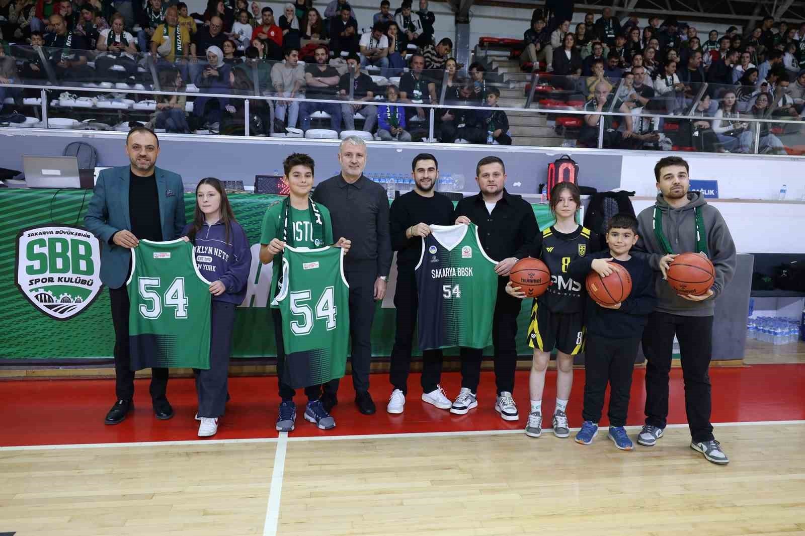SAKARYA BÜYÜKŞEHİR BELEDİYESİ BASKETBOL TAKIMI, TÜRKİYE BASKETBOL 2. LİGİ'NİN 5'İNCİ HAFTASINDA...